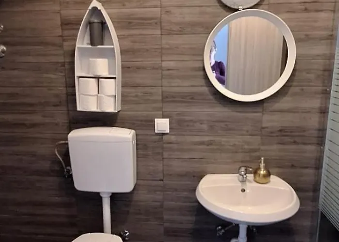 Zale Apartment
