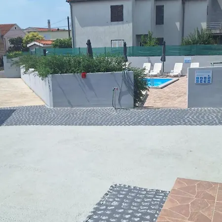 Apartamento Zale Zadar